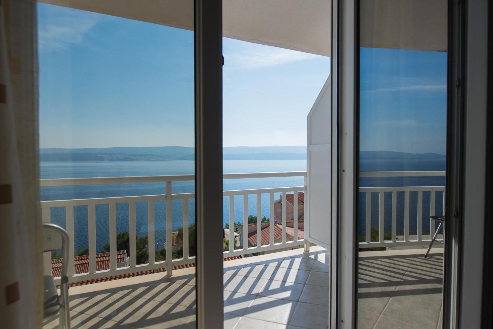 Bed And Breakfast Pero 3 Min Walk To The Beach Lokva Rogoznica Exterior foto