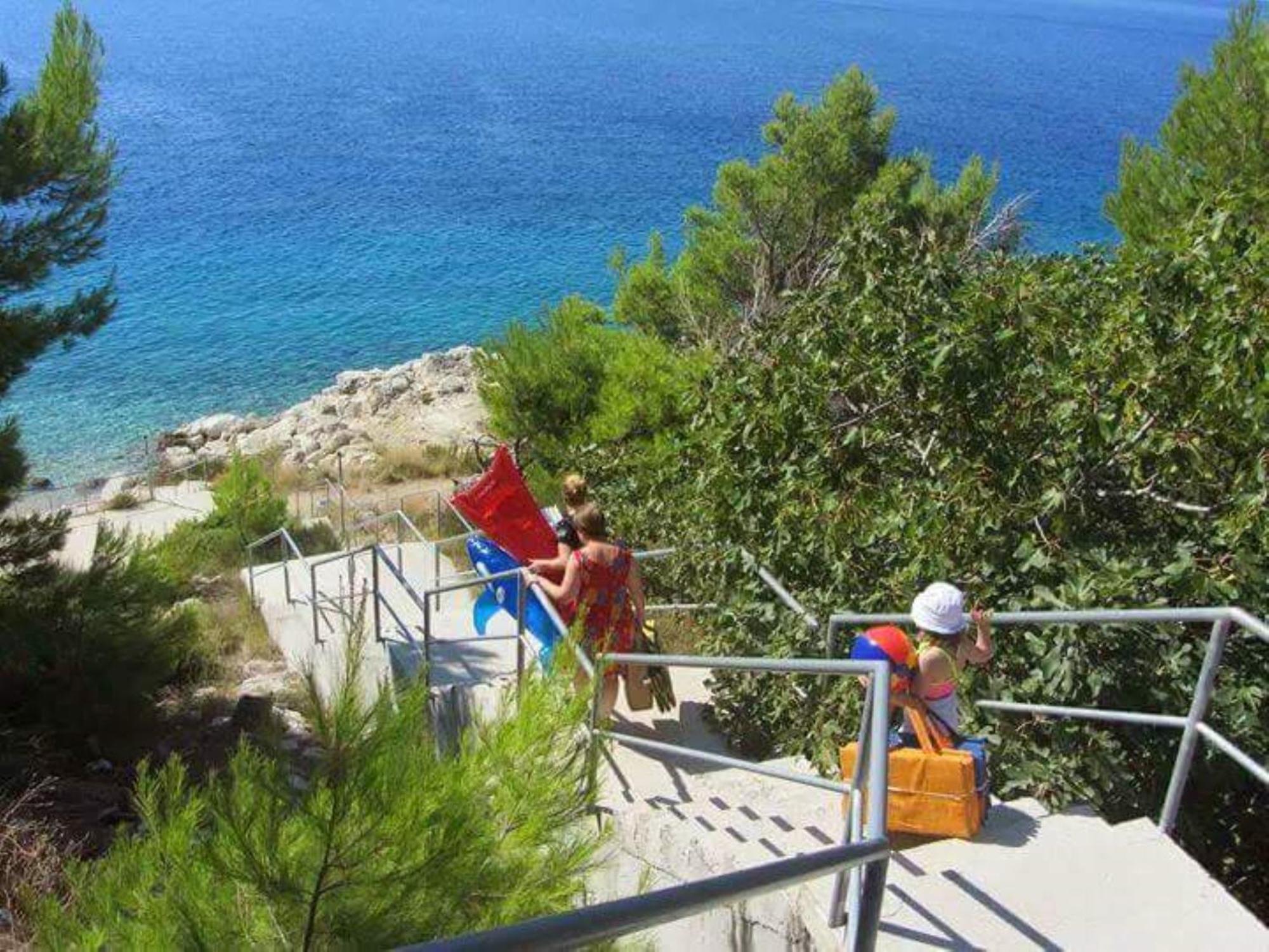 Bed And Breakfast Pero 3 Min Walk To The Beach Lokva Rogoznica Exterior foto